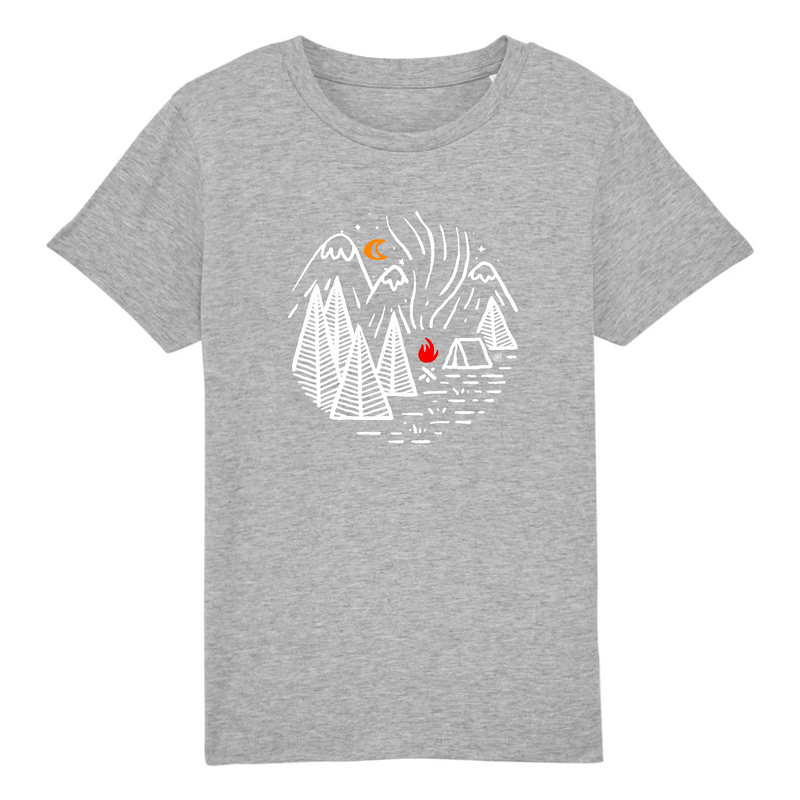 teeshirt bbio enfant avec un camp scout dans les montagne et feu de bois lune