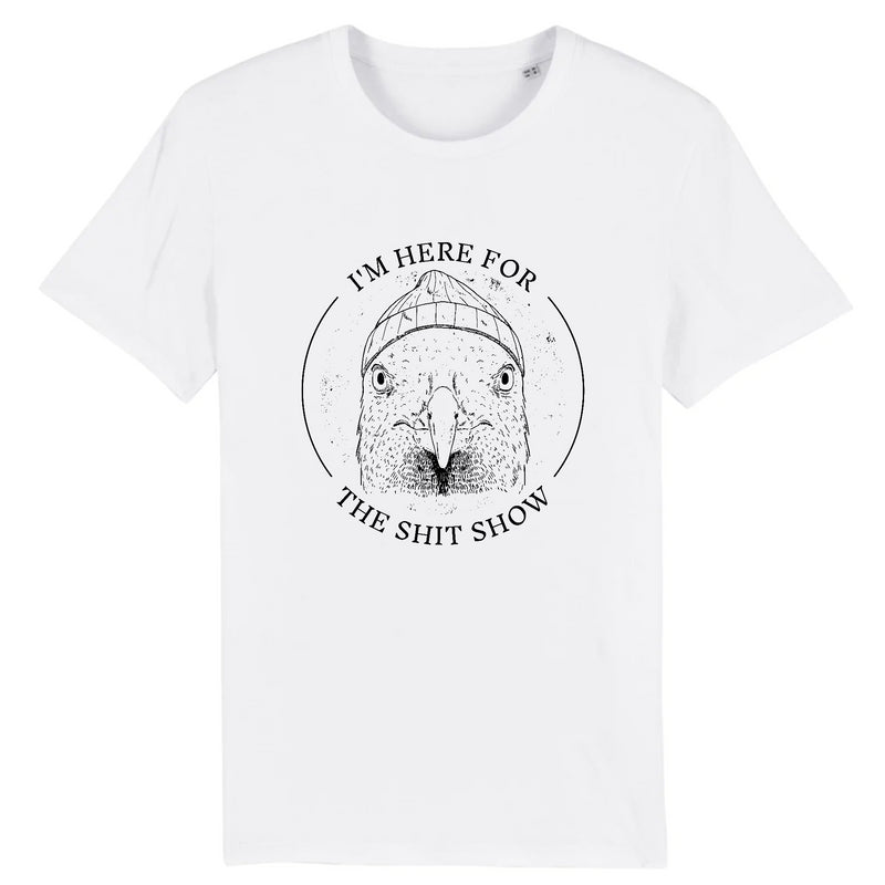 tshirt blanc humour belge avec une mouette qui a un bonnet et il est écrit i'm here for the shit show